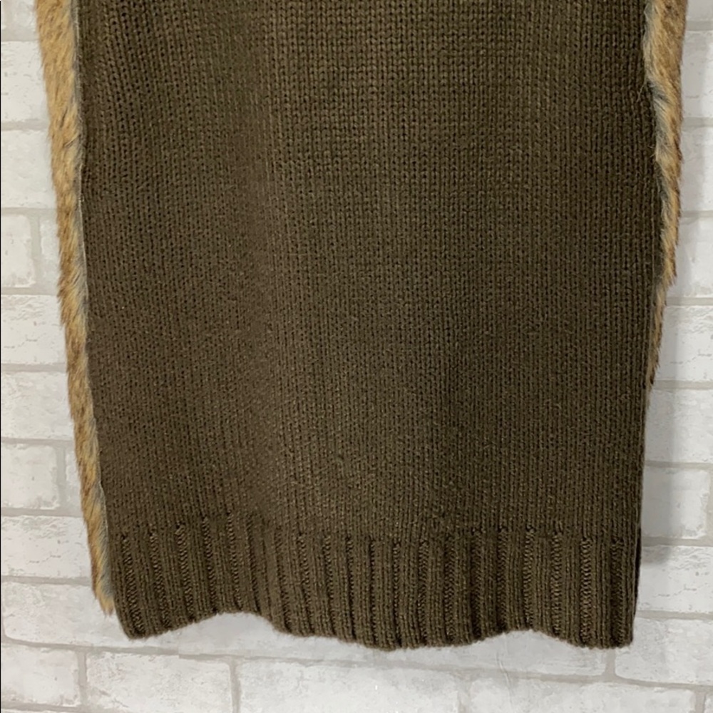 Ariat faux fur knit open vest size XS - Picture 12 of 12